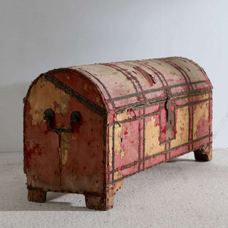 Fone Circa 1690 Century Dome Top Italian Coffer