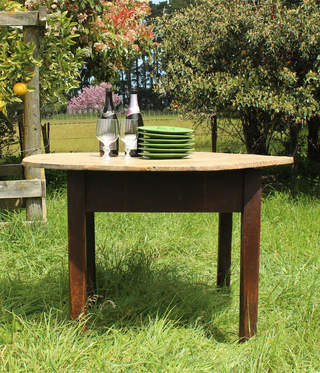 Fone Circa 1830 English Pine Cricket Breakfast Table